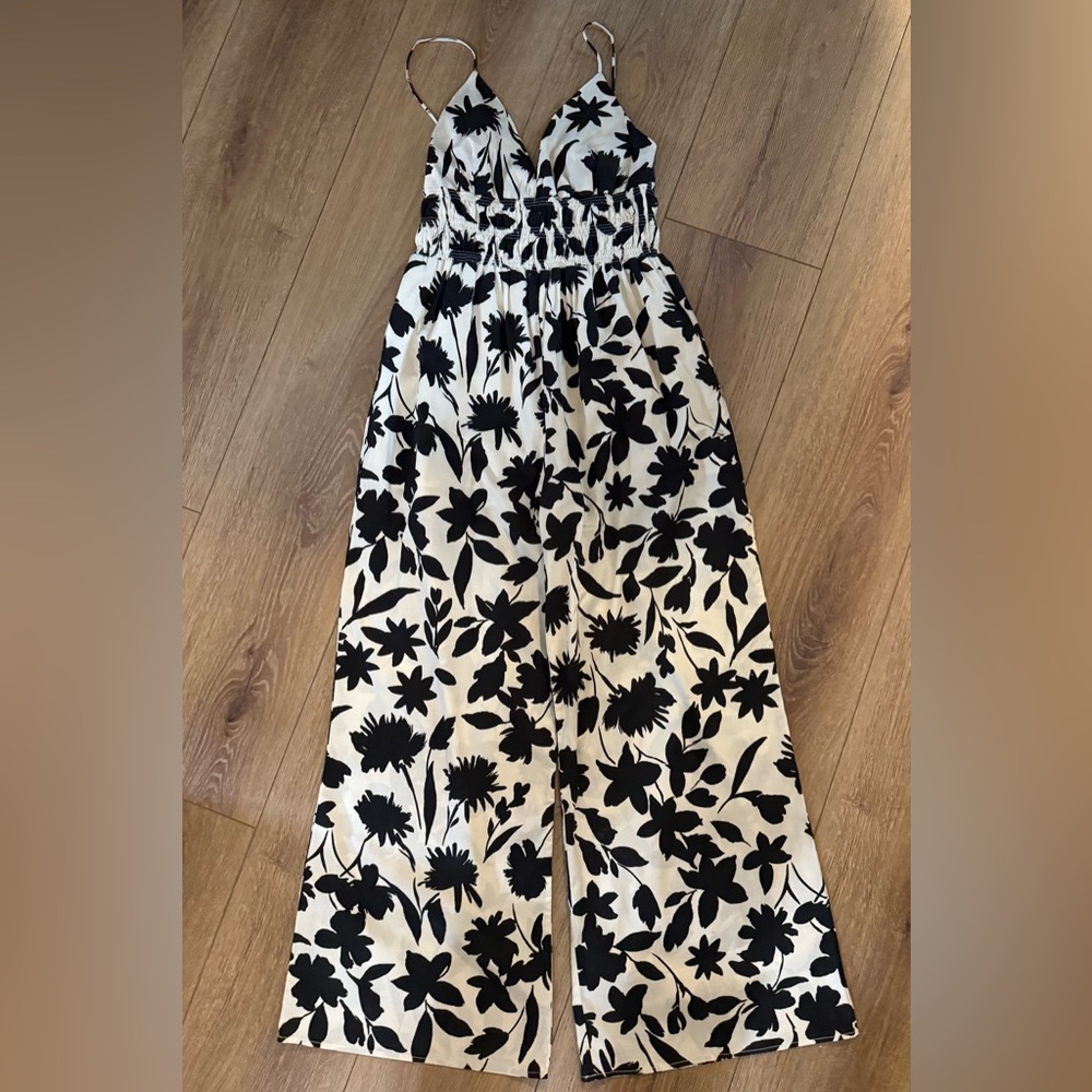 Anthropologie Moon River Floral Black and White Women's Jumpsuit
